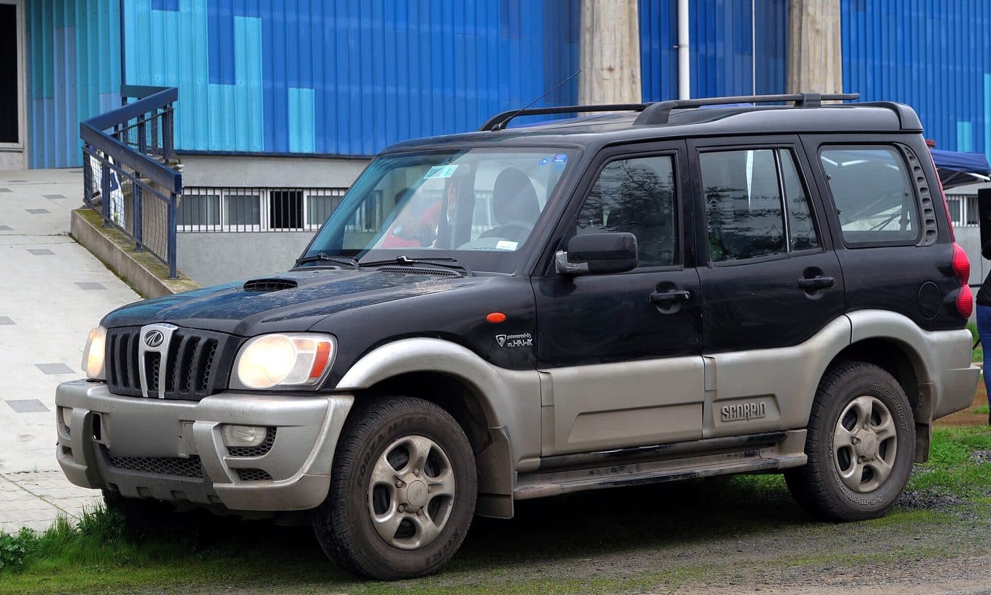 Mahindra Scorpio available for booking in Salooni